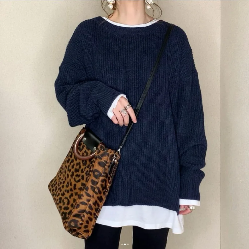 Утепленный свободный повседневный женский вязаный свитер в японском стиле, теплый, двухцветный, с длинными рукавами, круглым вырезом, стандартный крой
Утепленный свободный повседневный женский вязаный свитер в японском стиле, теплый, двухцветный, с длинными рукавами, круглым вырезом, стандартный крой