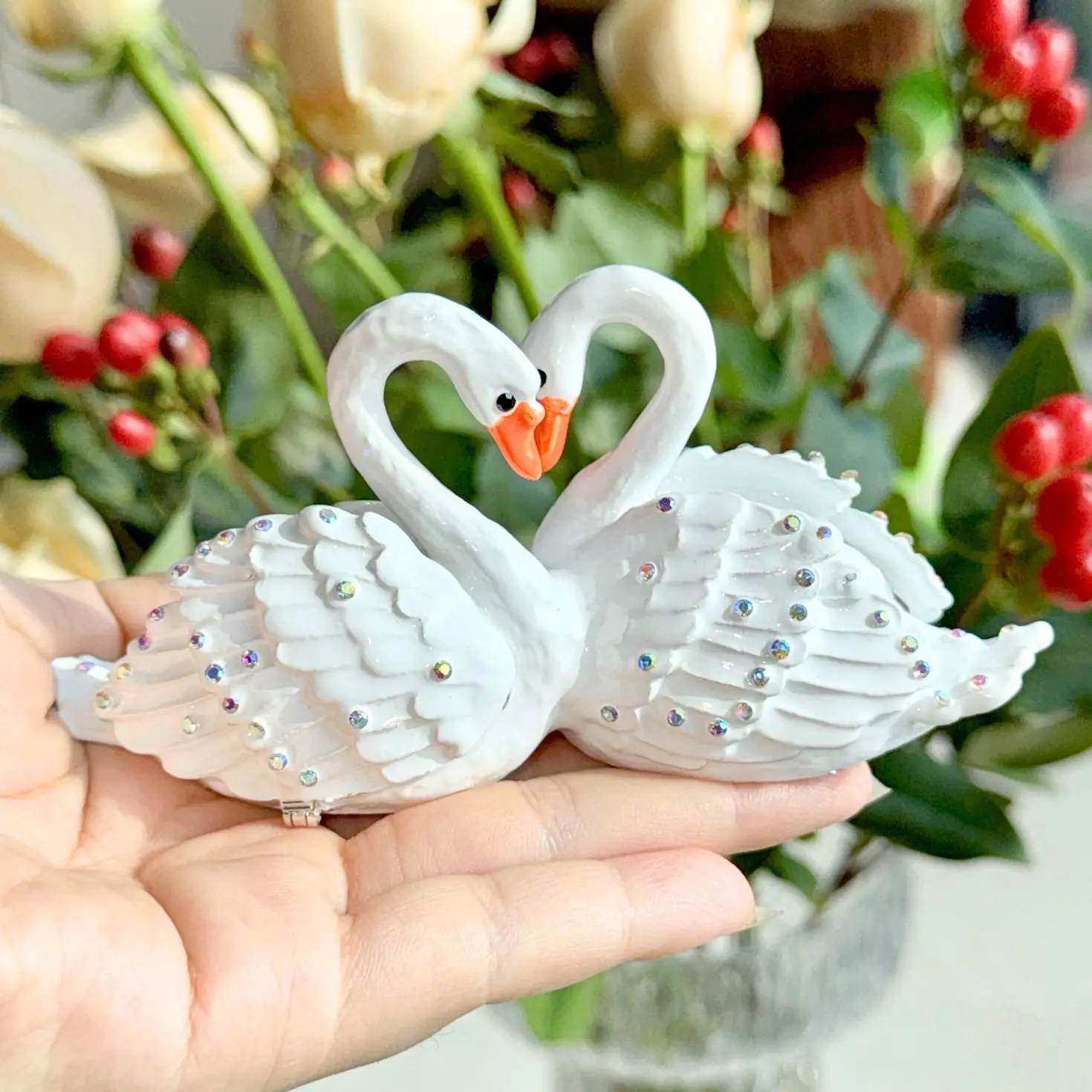 1 Swan Style Enamel Alloy Jewelry Box, Valentine's Day Gift for Boyfriend and Girlfriend, Engagement Gift, Anniversary Gift, Birthday Gift, Ring, Bracelet Jewelry Box, Boutique Gift Jewelry Box
1 Swan Style Enamel Alloy Jewelry Box, Valentine's Day Gift for Boyfriend and Girlfriend, Engagement Gift, Anniversary Gift, Birthday Gift, Ring, Bracelet Jewelry Box, Boutique Gift Jewelry Box