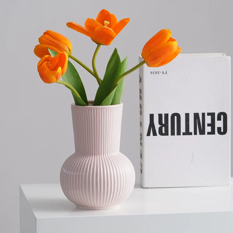 Ceramic vase - Nordic minimalist decorative dried flowers, fresh flowers, flower arrangement piece, flower container
Ceramic vase - Nordic minimalist decorative dried flowers, fresh flowers, flower arrangement piece, flower container