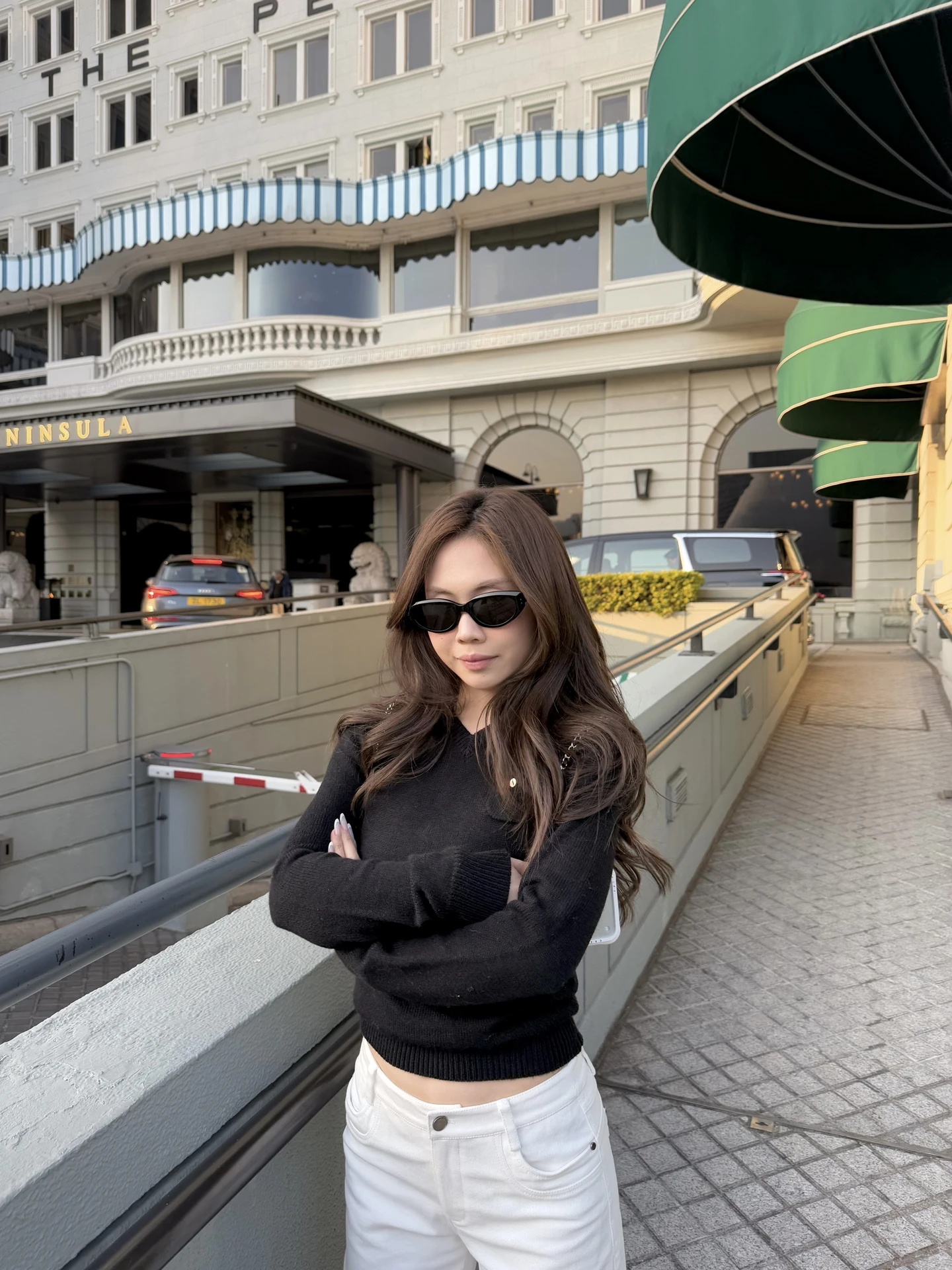 Высококачественный шерстяной свитер с V-образным вырезом и карманами, свободного кроя, универсальный, женский, модный, для повседневной носки, тонкий, с длинными рукавами, короткое пальто
Высококачественный шерстяной свитер с V-образным вырезом и карманами, свободного кроя, универсальный, женский, модный, для повседневной носки, тонкий, с длинными рукавами, короткое пальто