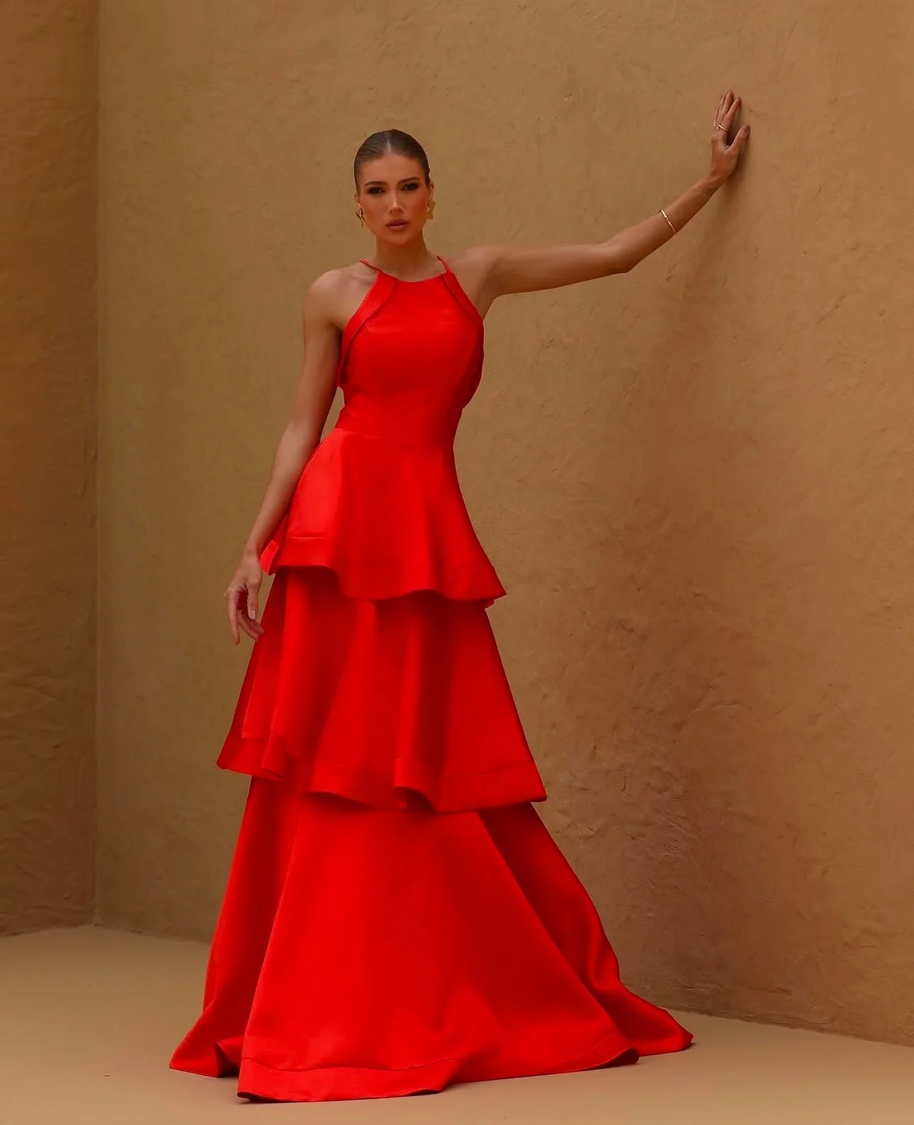 Customized Graceful O-Neck Spaghetti Straps Evening Dress Delicate Tiered A-Line Party Dress Classic Satin Celebrity
Customized Graceful O-Neck Spaghetti Straps Evening Dress Delicate Tiered A-Line Party Dress Classic Satin Celebrity