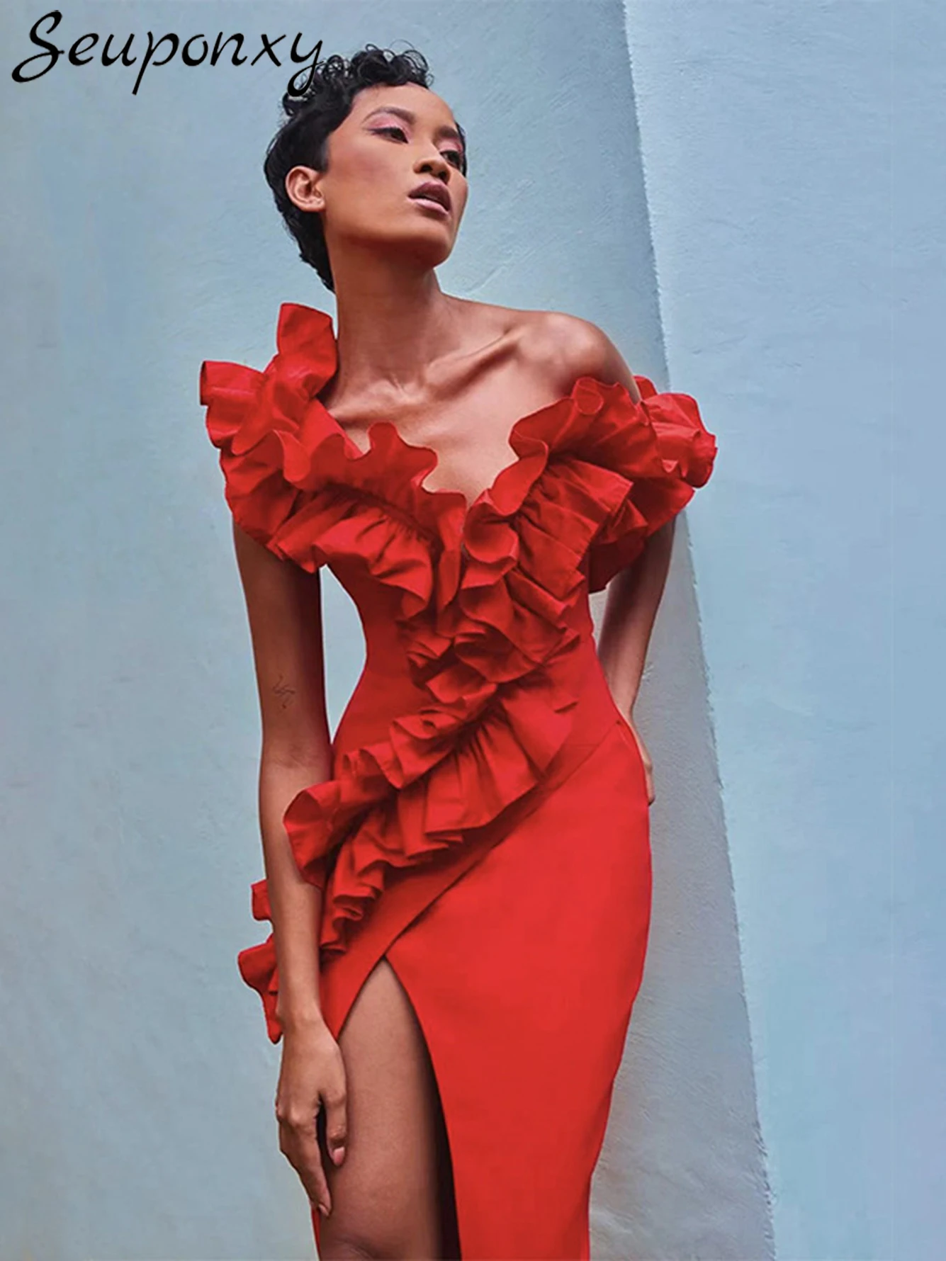High Quality Women'S Sexy V-Neck Off Shoulder Backless Ruffled Edge Bandage Maxi Dress Elegant Evening Party Runway Vestidos
High Quality Women'S Sexy V-Neck Off Shoulder Backless Ruffled Edge Bandage Maxi Dress Elegant Evening Party Runway Vestidos