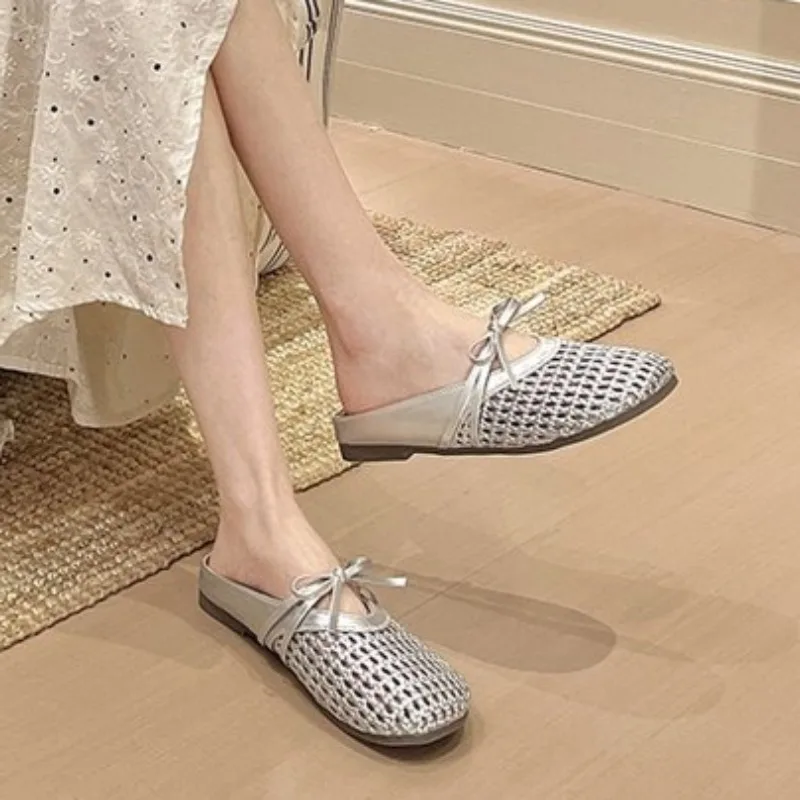 2026 Summer Slippers New Shoes Mesh Breathable and Comfortable Flat Bottom Hollow Out Slippers Fashion
2026 Summer Slippers New Shoes Mesh Breathable and Comfortable Flat Bottom Hollow Out Slippers Fashion
