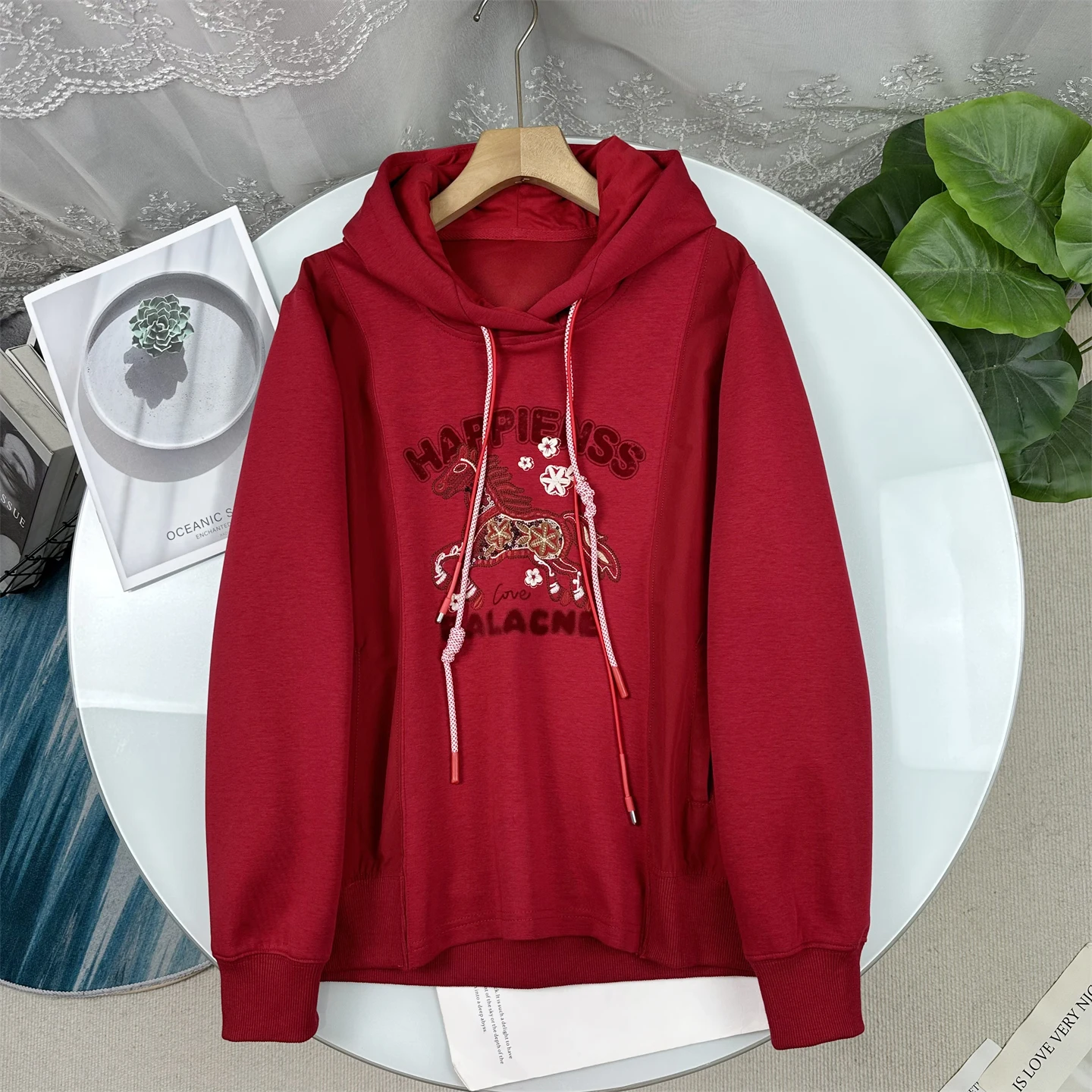 Christmas New Year Atmosphere Cartoon Print Hoodie Women's Winter New Red Top Loose Fit Long Sleeve Girls Fashion
Christmas New Year Atmosphere Cartoon Print Hoodie Women's Winter New Red Top Loose Fit Long Sleeve Girls Fashion