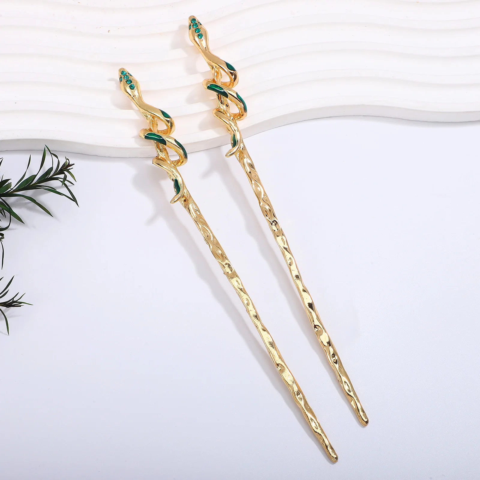 2 Pcs Snake Hairpin Zinc Alloy Rhinestone Decorated Hairstyle Accessories Women Long Hair Bun Jewelry Elegant Birthday Gift Hair
2 Pcs Snake Hairpin Zinc Alloy Rhinestone Decorated Hairstyle Accessories Women Long Hair Bun Jewelry Elegant Birthday Gift Hair