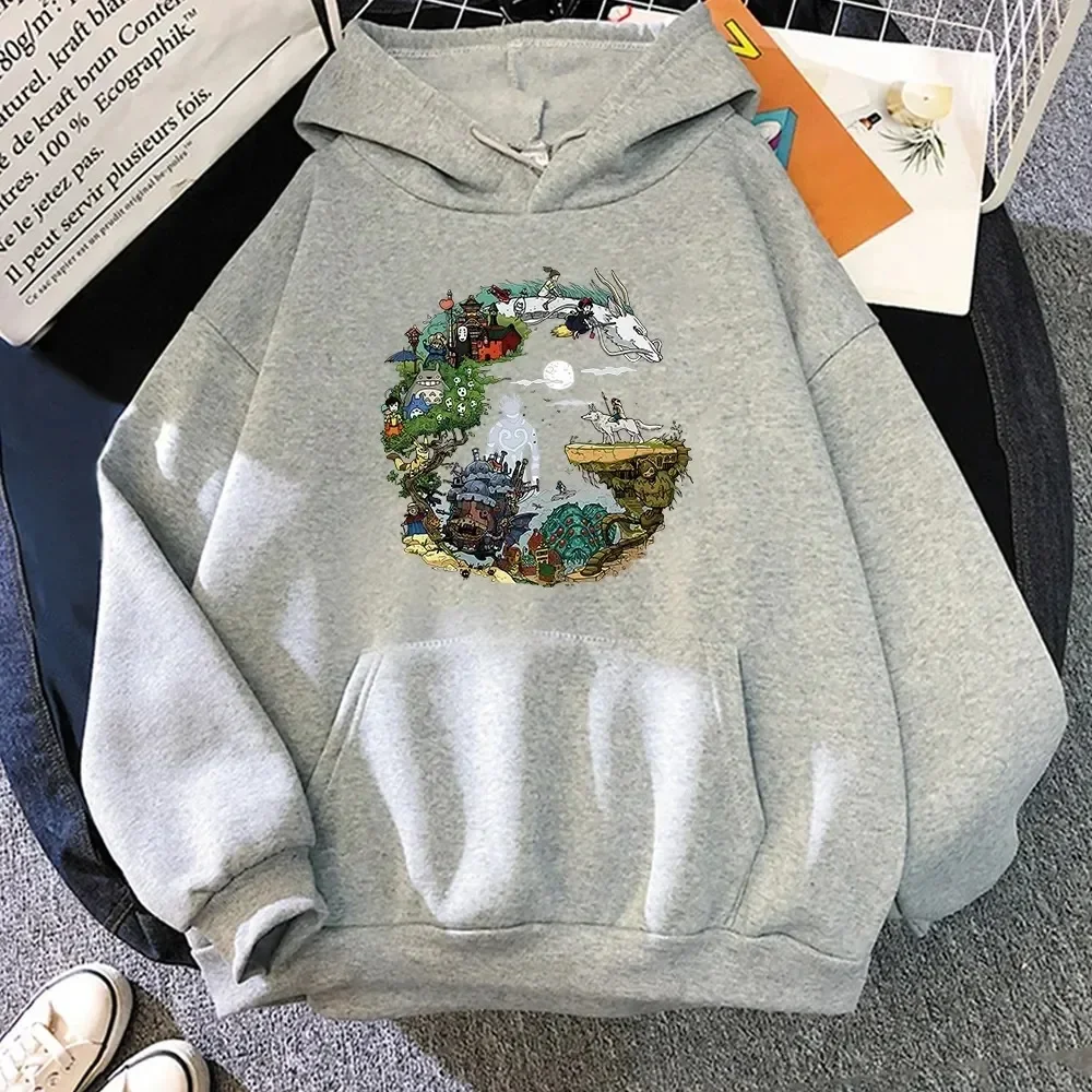 Толстовки Studio Ghibli, женская толстовка с капюшоном, толстовка с принтом японского аниме для девочек, забавная осенняя женская одежда, пуловер с карманом-кенгуру
Толстовки Studio Ghibli, женская толстовка с капюшоном, толстовка с принтом японского аниме для девочек, забавная осенняя женская одежда, пуловер с карманом-кенгуру