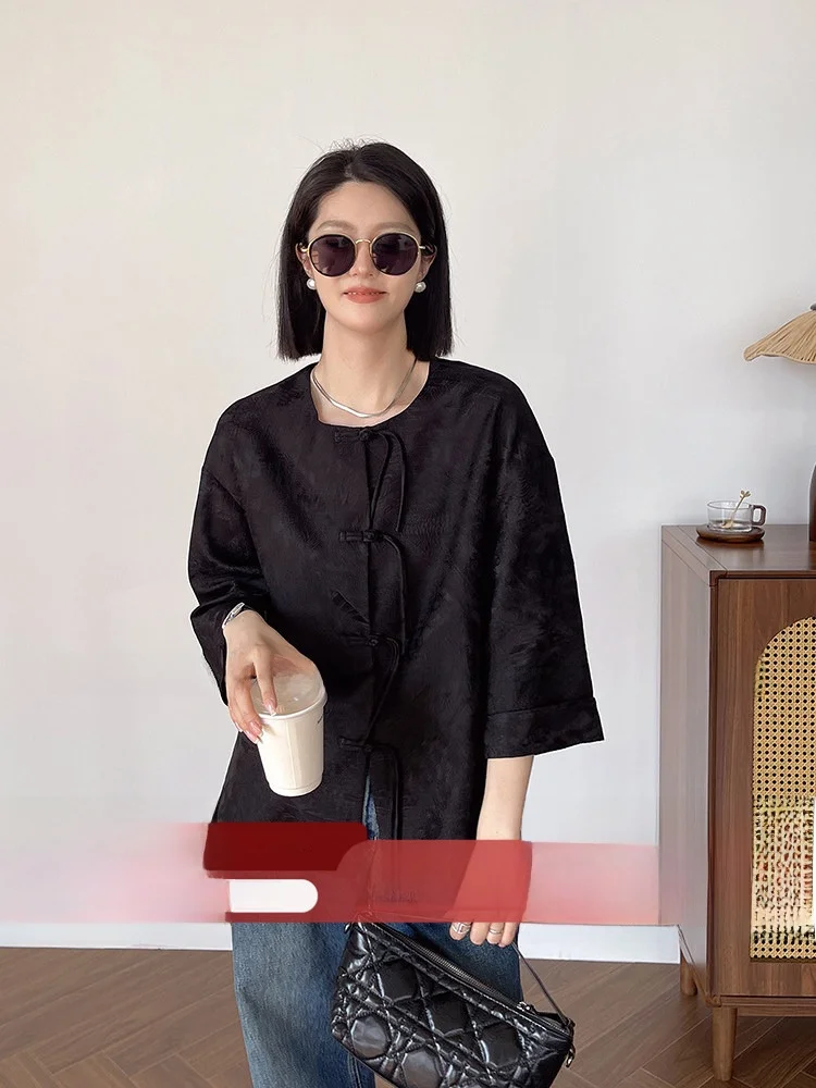 Korean Fashion Silk Jacket Women's Black Seven-Quarter Sleeve Traditional Chinese Style Top Straight Cut Single Button Closure
Korean Fashion Silk Jacket Women's Black Seven-Quarter Sleeve Traditional Chinese Style Top Straight Cut Single Button Closure