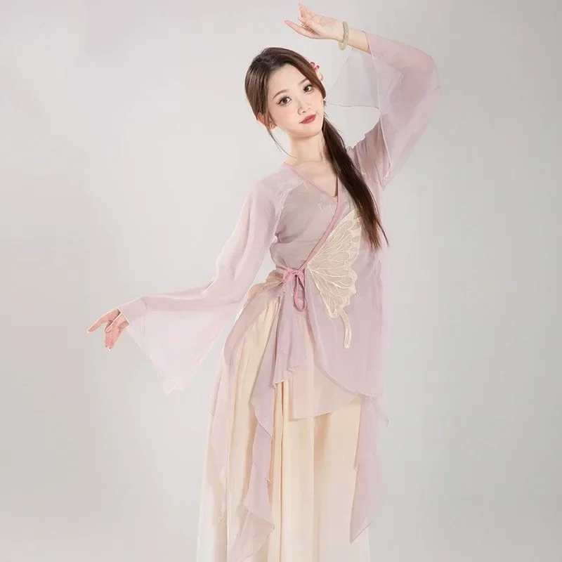 Classical dance costume new top flowing butterfly veil gradient training suit Chinese dance ethnic performance costume
Classical dance costume new top flowing butterfly veil gradient training suit Chinese dance ethnic performance costume