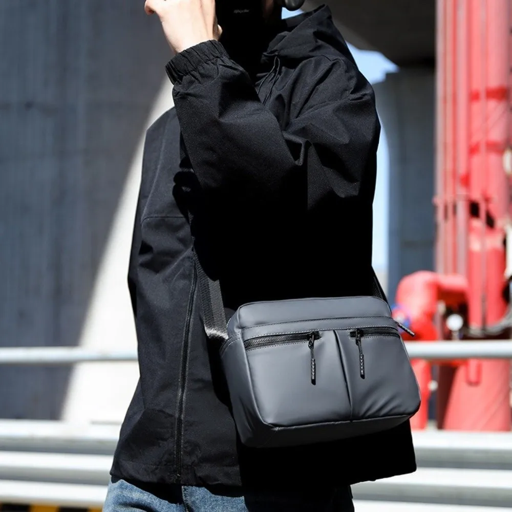 Single Shoulder Men's Shoulder Bag Fabric Large Capacity Man Messenger Bag Square Multi-functional Nylon Crossbody Bag Outdoor
Single Shoulder Men's Shoulder Bag Fabric Large Capacity Man Messenger Bag Square Multi-functional Nylon Crossbody Bag Outdoor