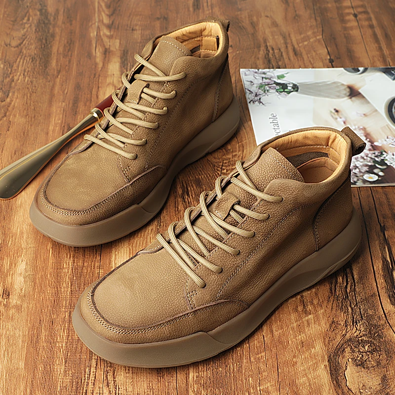 Men's top layer cowhide fashionable, trendy, comfortable and casual shoes for autumn 2025
Men's top layer cowhide fashionable, trendy, comfortable and casual shoes for autumn 2025