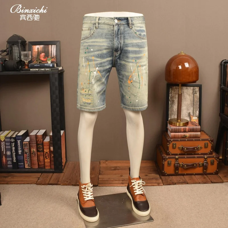Vintage-style Loose Denim Pants with Dyed and Ripped Paint Patterns for Men, Knee-Length Casual Pants for Trendy Summer Streetwe
Vintage-style Loose Denim Pants with Dyed and Ripped Paint Patterns for Men, Knee-Length Casual Pants for Trendy Summer Streetwe