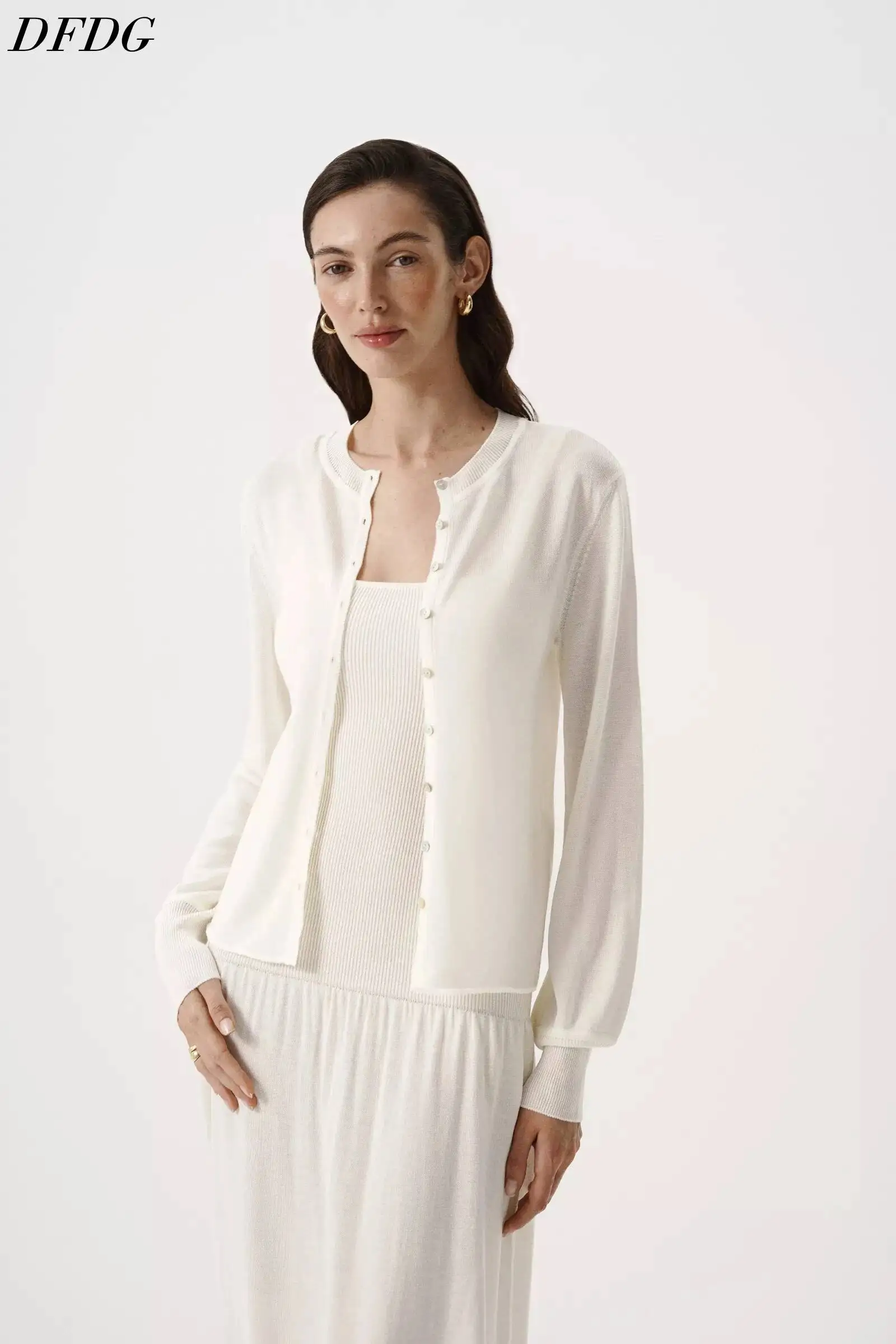 DFDG Women 2026 Spring Summer Lightweight Knit Cardigan Round Neck Single Breasted Long Sleeve Layering Casual Outerwear Tops
DFDG Women 2026 Spring Summer Lightweight Knit Cardigan Round Neck Single Breasted Long Sleeve Layering Casual Outerwear Tops