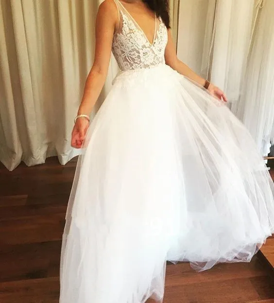 ANGELSBRIDEP 2 STORE A-Line Sexy V-Neck Wedding Dresses Boho Bridal Gown Robe Applique Floor-Length Tulle Formal Bride
ANGELSBRIDEP 2 STORE A-Line Sexy V-Neck Wedding Dresses Boho Bridal Gown Robe Applique Floor-Length Tulle Formal Bride