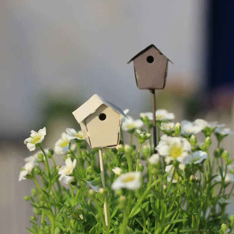Aesthetic Iron House Plant Pot, Rustic Garden Ornament for Succulent Mini Garden, Viral Metal Flower Container
Aesthetic Iron House Plant Pot, Rustic Garden Ornament for Succulent Mini Garden, Viral Metal Flower Container