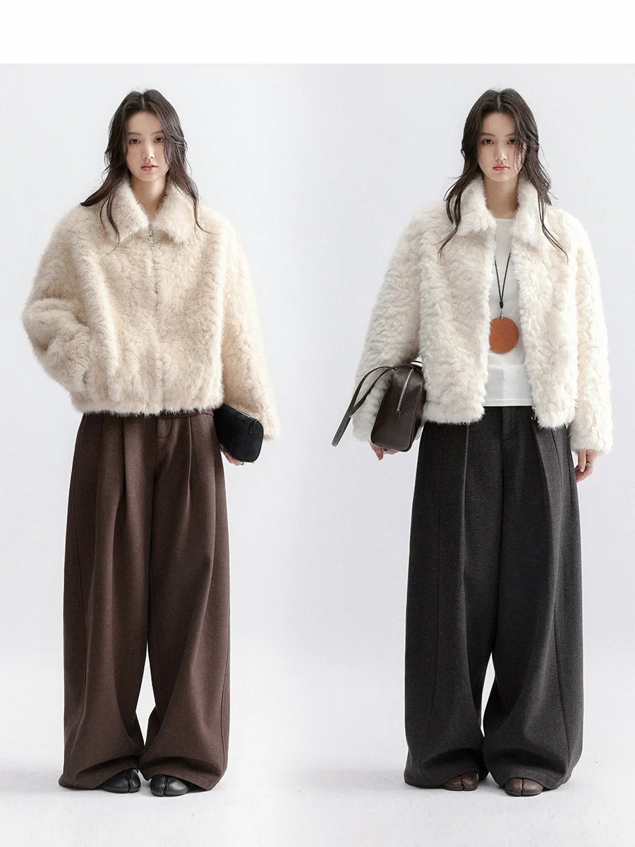 Зимняя женская теплая шуба CHACHASTU свободного кроя с воротником-стойкой, пушистая, из экокожи, для повседневной носки, длинная, на молнии
Зимняя женская теплая шуба CHACHASTU свободного кроя с воротником-стойкой, пушистая, из экокожи, для повседневной носки, длинная, на молнии