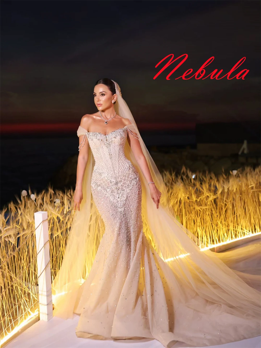 Customized White Organza Wedding Dress Temperament Strapless Off the Shoulder Bridal Gowns Chapel Train Open Back Mermaid Dress
Customized White Organza Wedding Dress Temperament Strapless Off the Shoulder Bridal Gowns Chapel Train Open Back Mermaid Dress