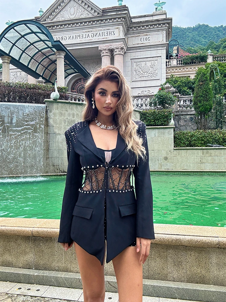 New Women's Fashion A One-Piece Shorts Suit Sexy Hollowed-Out Waist Slimming Inside Nail Drill Long-Sleeved Suit Two-Piece
New Women's Fashion A One-Piece Shorts Suit Sexy Hollowed-Out Waist Slimming Inside Nail Drill Long-Sleeved Suit Two-Piece