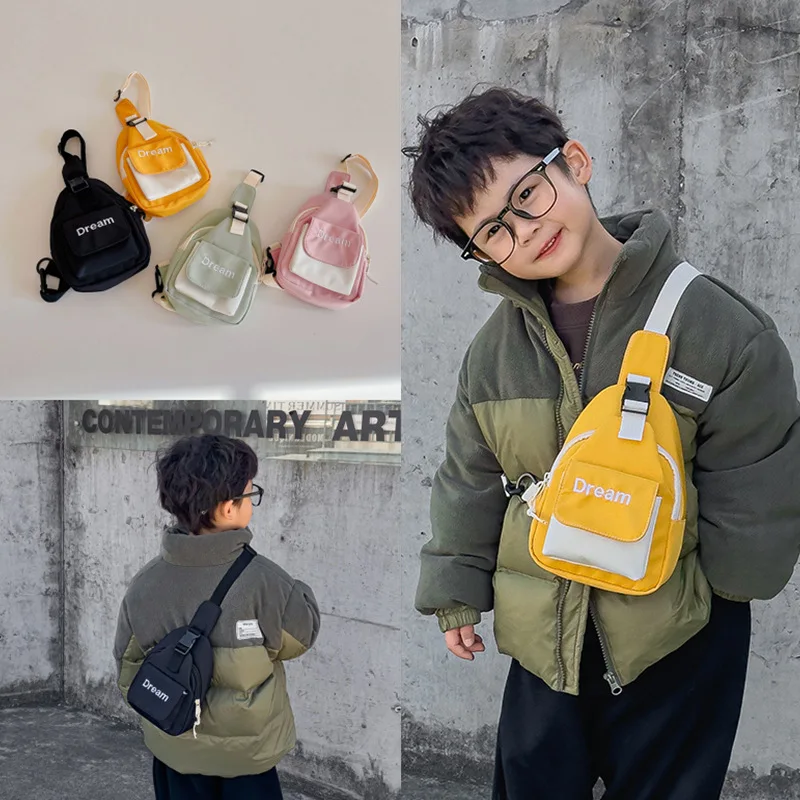 Canvas children's lock anti-theft chest bag color collision splicing simple, light and wear-resistant diagonal cross bag
Canvas children's lock anti-theft chest bag color collision splicing simple, light and wear-resistant diagonal cross bag