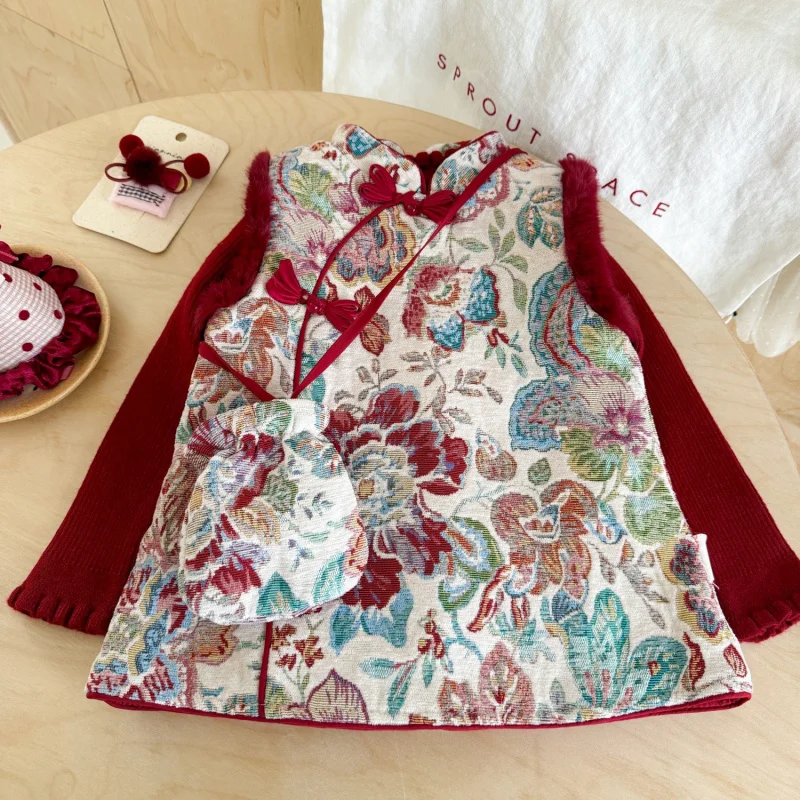 Girls' Chinese Style Dress Winter New Year Fashionable Festive Outfit Tassel Button Improved Cheongsam Vest Dress Wholesale
Girls' Chinese Style Dress Winter New Year Fashionable Festive Outfit Tassel Button Improved Cheongsam Vest Dress Wholesale