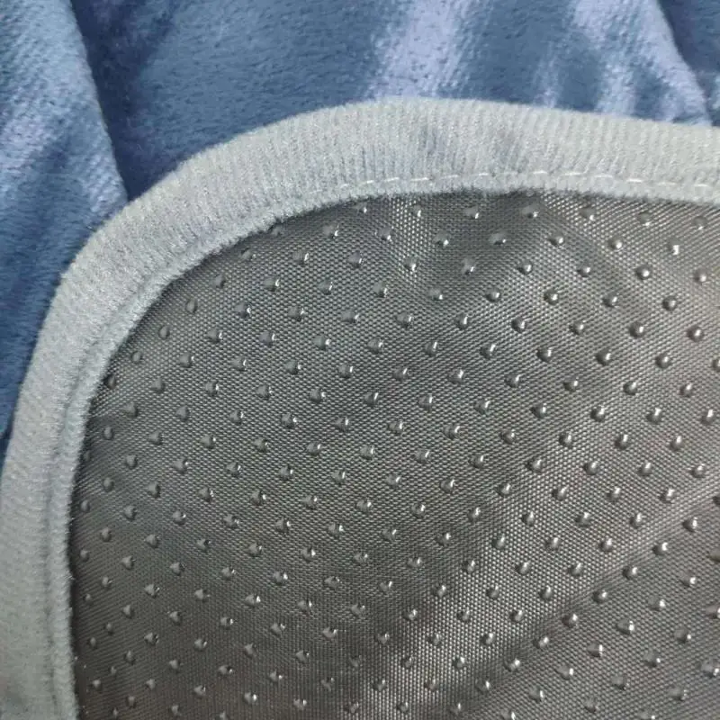 Winter Pet Heating Pad Dog Warm Thermal Mat Heated Blanket Cozy Bedding For Cold Season Pet Supplies Indoor Outdoor Use
Winter Pet Heating Pad Dog Warm Thermal Mat Heated Blanket Cozy Bedding For Cold Season Pet Supplies Indoor Outdoor Use