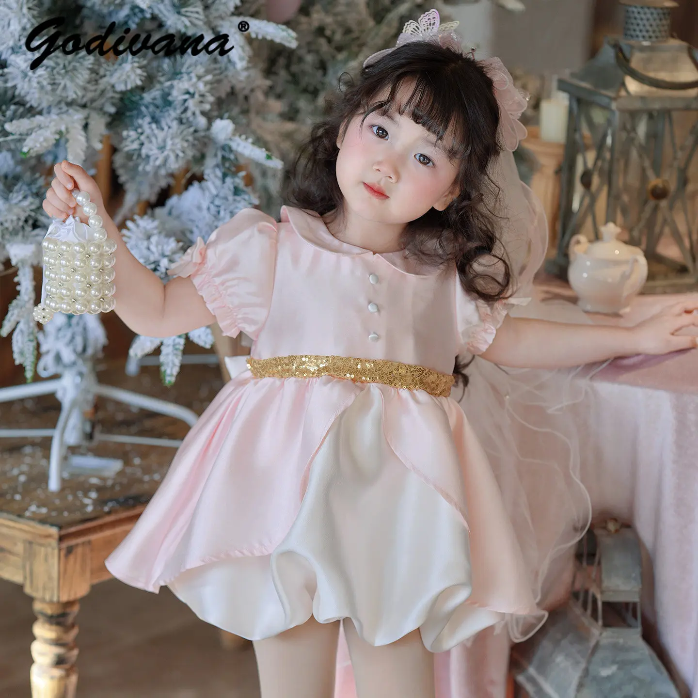 Original Sweet Baby Girls High End Princess Dress 2026 Summer New Kids Daily Elegant Puff Sleeve Doll Collar Birthday Ball Gown
Original Sweet Baby Girls High End Princess Dress 2026 Summer New Kids Daily Elegant Puff Sleeve Doll Collar Birthday Ball Gown