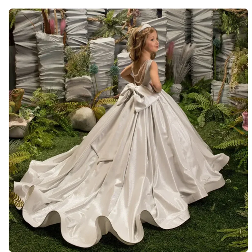 CustomizedFlower Girl Dresses Silver Child Long Applique Backless Bow Wedding Ball Gown Sequins Princess Birthday Pageant Dress
CustomizedFlower Girl Dresses Silver Child Long Applique Backless Bow Wedding Ball Gown Sequins Princess Birthday Pageant Dress
