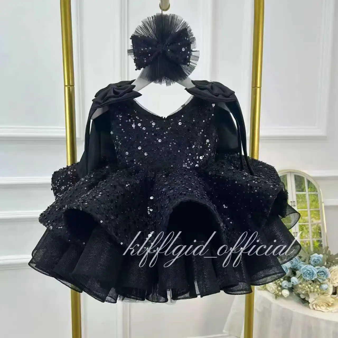 Beaded bow puff skirt baby Girls Baptism Outfit Gorgeous Girls' Christmas Performance Princess Dress 2-8 year old flower girl
Beaded bow puff skirt baby Girls Baptism Outfit Gorgeous Girls' Christmas Performance Princess Dress 2-8 year old flower girl