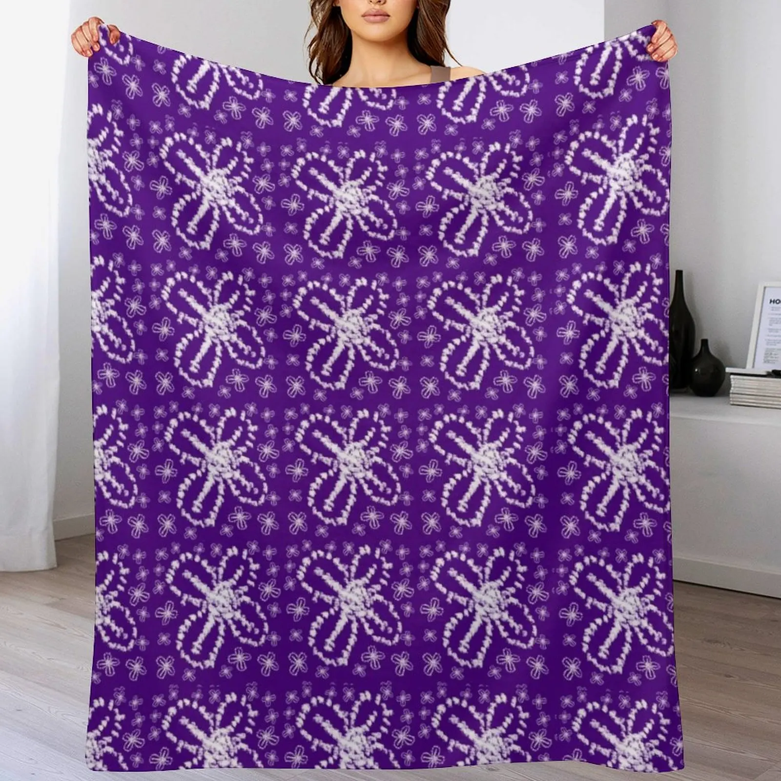 Modern Indigo Tie Dye Floral Shibori Pattern Throw Blanket Soft Plush Blanket as Housewarming Gift
Modern Indigo Tie Dye Floral Shibori Pattern Throw Blanket Soft Plush Blanket as Housewarming Gift