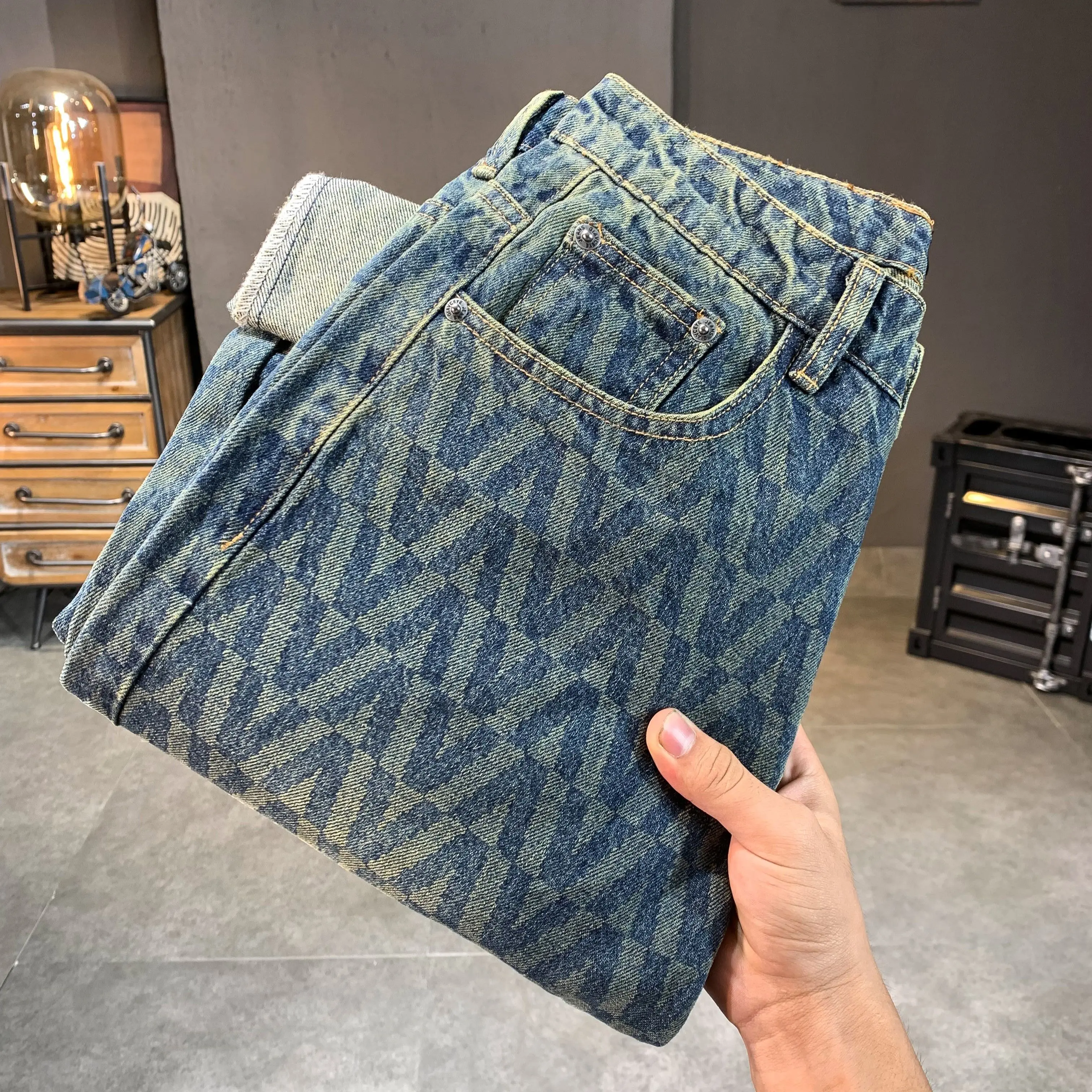 Loosen Fit Vintage Blue Jeans Men Laser Graphic Street Pants European Wide Leg Trousers
Loosen Fit Vintage Blue Jeans Men Laser Graphic Street Pants European Wide Leg Trousers
