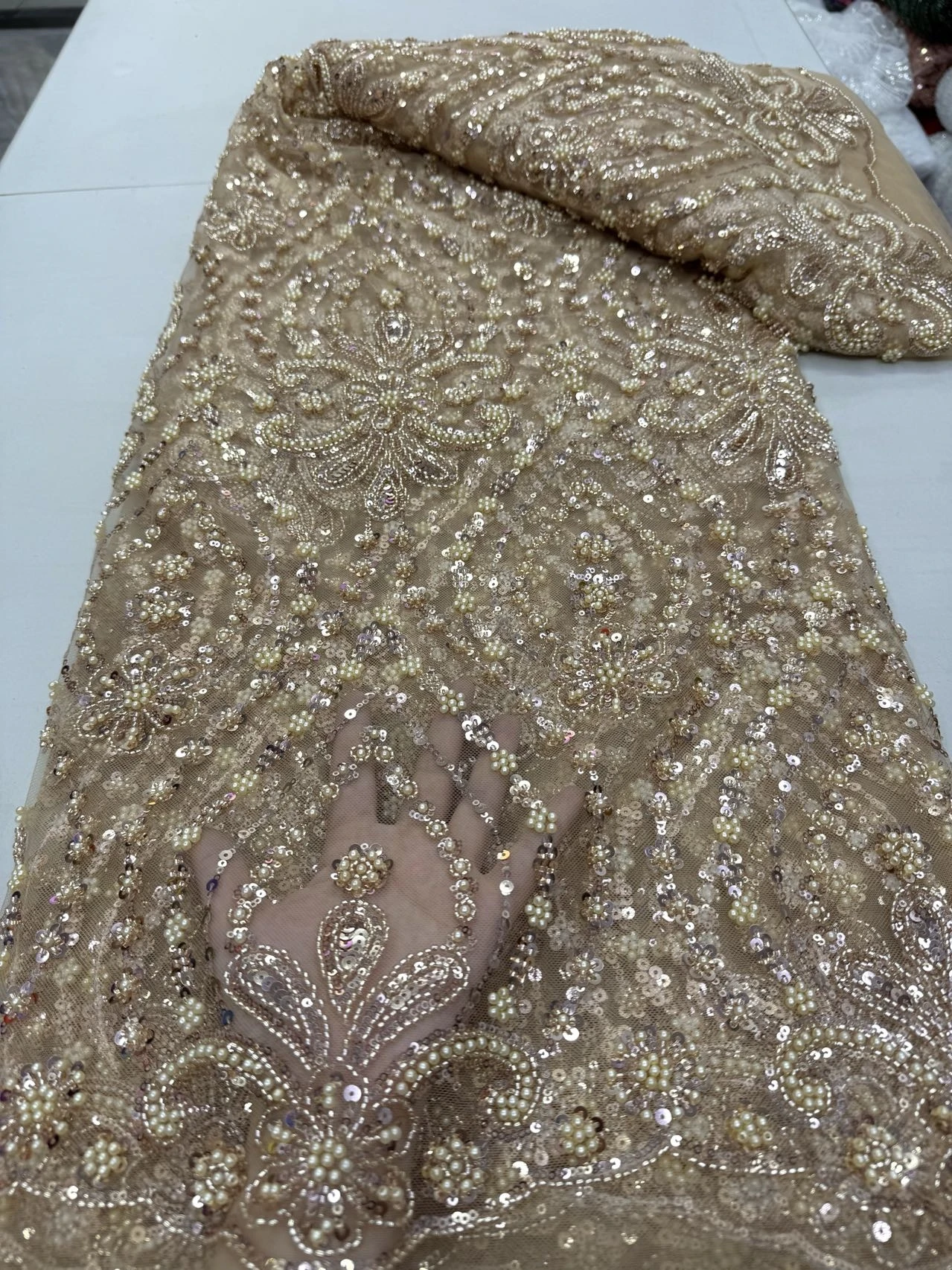 African Nigerian Sequins Embroidery Tulle Lace Fabric High Quality Beads Stone Prom Dresses Sewing 5 Yards JY423 2025
African Nigerian Sequins Embroidery Tulle Lace Fabric High Quality Beads Stone Prom Dresses Sewing 5 Yards JY423 2025