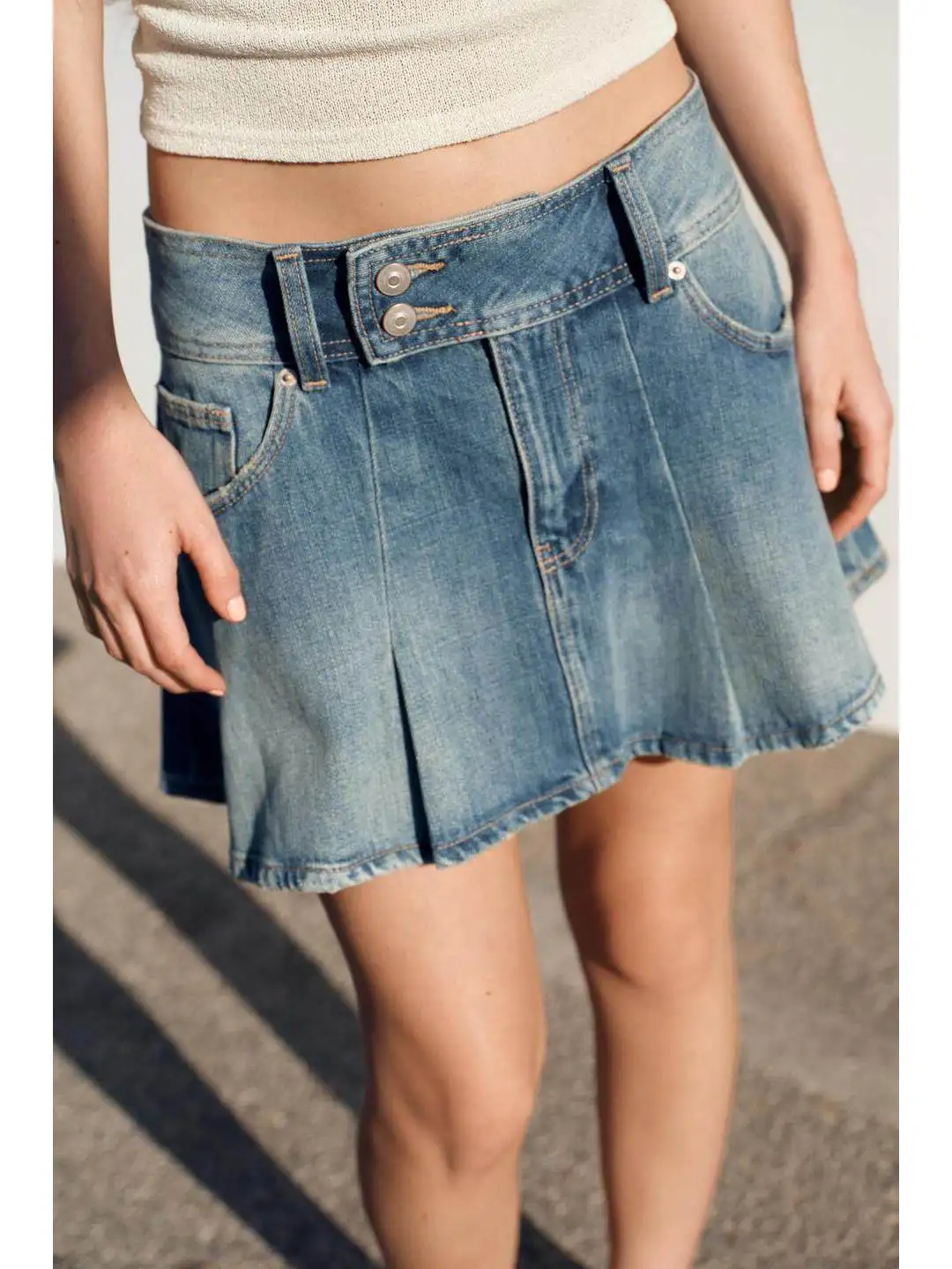 Mid-Waist Skirt Denim Wide Pleat Inner Button Closure Women's Fashion Spring Season City Walk A-Line Skirt
Mid-Waist Skirt Denim Wide Pleat Inner Button Closure Women's Fashion Spring Season City Walk A-Line Skirt