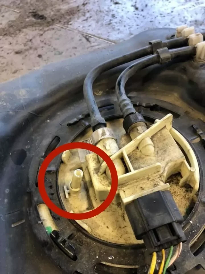 Diesel Heater Fuel Pick Up Pipe For Ford Transit MK8 & Transit Custom Fit Webasto Eberspacher Chinese Diesel Heater Parts
Diesel Heater Fuel Pick Up Pipe For Ford Transit MK8 & Transit Custom Fit Webasto Eberspacher Chinese Diesel Heater Parts