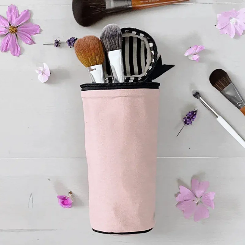 Canvas Makeup Brush Bucket Portable Storage Organizer for Beauty Tools
Canvas Makeup Brush Bucket Portable Storage Organizer for Beauty Tools