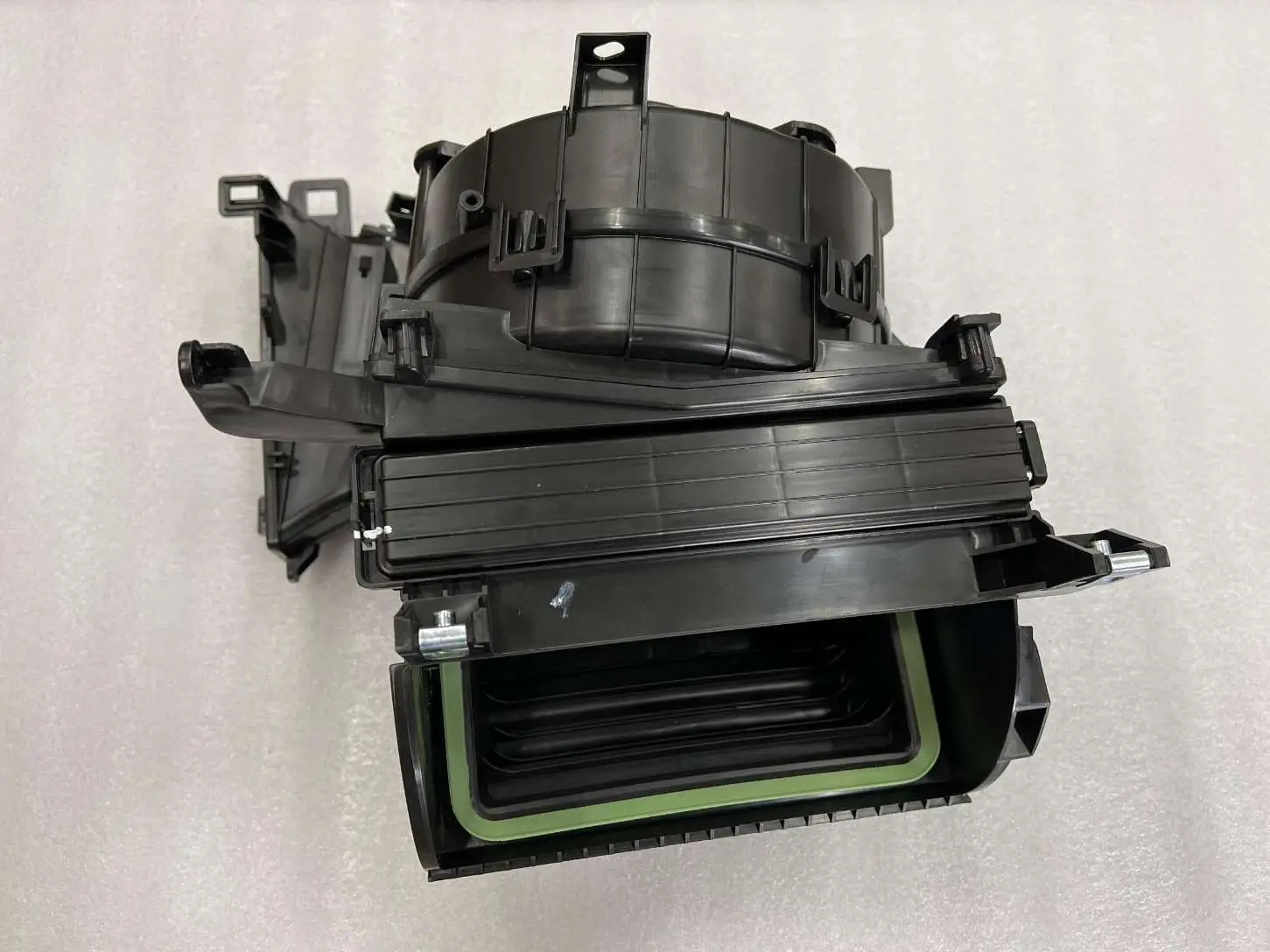 For BYD Atto 3 Front Blower Assembly EKEA-8104100 Blower Speed Control Servo MEF-8114230A Blower Housing Assembly SC2EM-8100200
For BYD Atto 3 Front Blower Assembly EKEA-8104100 Blower Speed Control Servo MEF-8114230A Blower Housing Assembly SC2EM-8100200