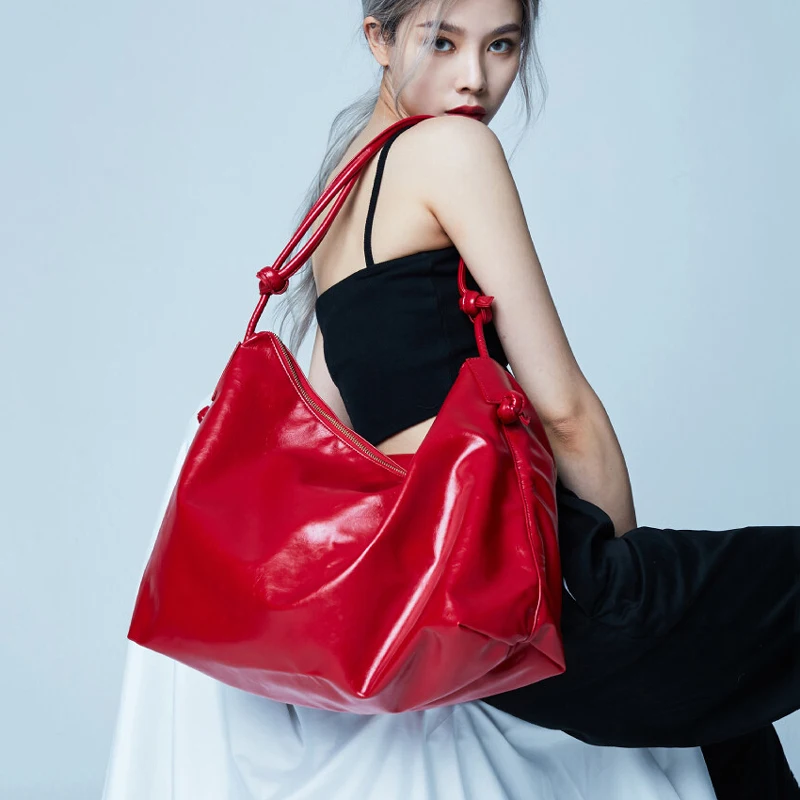 Oil Wax Leather Soft Pu Tote Bag New Women Elegant Fashion Shoulder Crossbody Bags Cool Girl Chic All-match Handbags Trend
Oil Wax Leather Soft Pu Tote Bag New Women Elegant Fashion Shoulder Crossbody Bags Cool Girl Chic All-match Handbags Trend