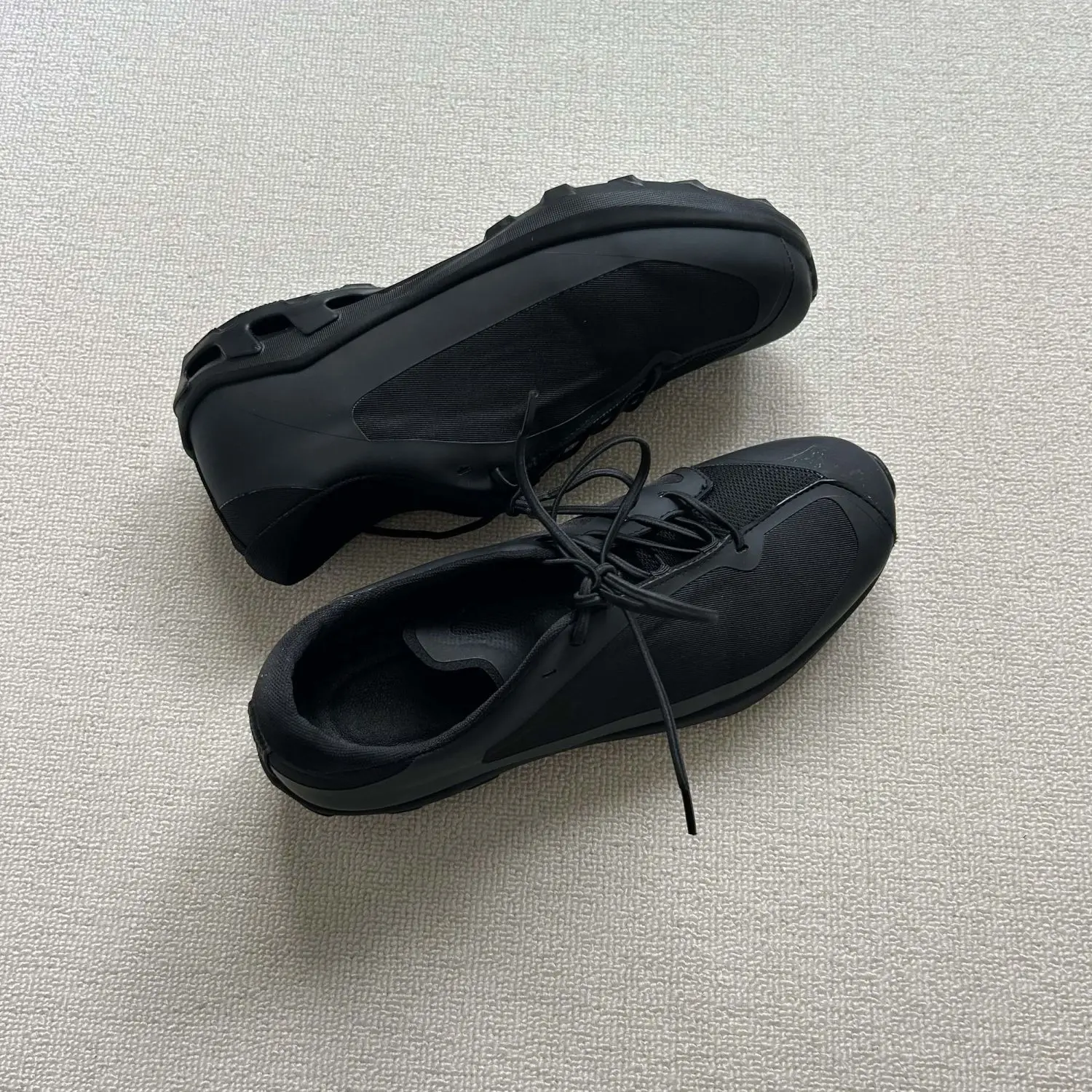 Casual Breathable Running Shoes Lightweight Comfortable Outdoor Sports Sneakers Trendy Mesh Uppers for Hiking And Commuting
Casual Breathable Running Shoes Lightweight Comfortable Outdoor Sports Sneakers Trendy Mesh Uppers for Hiking And Commuting