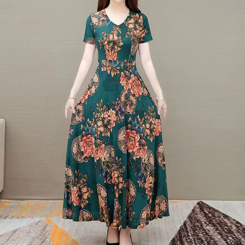 Women's Green Floral Print Maxi Dress V Neck Short Sleeve Casual A Line Long Dress
Women's Green Floral Print Maxi Dress V Neck Short Sleeve Casual A Line Long Dress