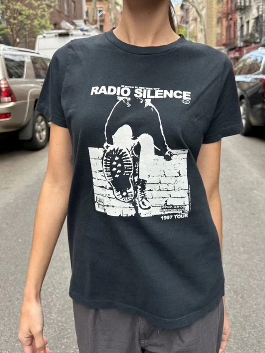 Letter Graphic Print Loose T-shirts Women Summer Round Neck Cotton Short Sleeve Tees American Vintage Casual T Shirt Y2k Tops
Letter Graphic Print Loose T-shirts Women Summer Round Neck Cotton Short Sleeve Tees American Vintage Casual T Shirt Y2k Tops