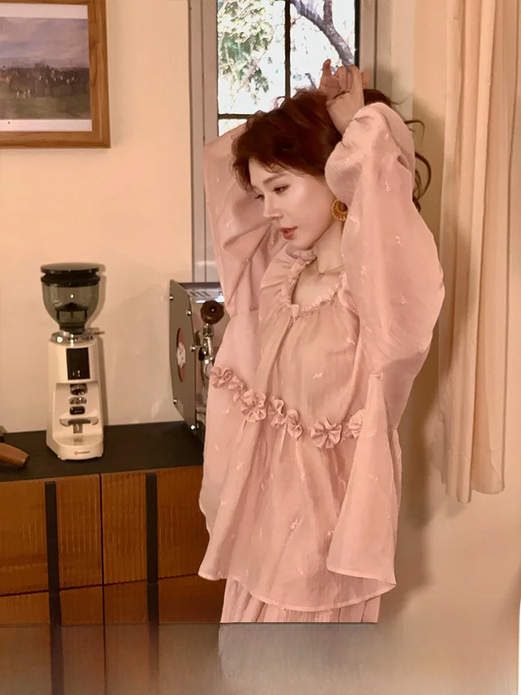 Pink Embroidered Slim Fit Long Sleeve Suit Women's Fashion Spring Collection Lightweight Pants Chic Korean Style Set
Pink Embroidered Slim Fit Long Sleeve Suit Women's Fashion Spring Collection Lightweight Pants Chic Korean Style Set