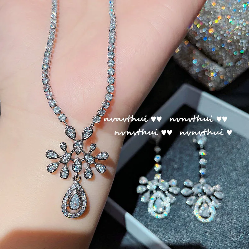 CC Wedding Accessory Jewelry Sets for Women Bridal Dress Engagement Party Chocker Necklace Drop Earring Sets Anniversary Gift
CC Wedding Accessory Jewelry Sets for Women Bridal Dress Engagement Party Chocker Necklace Drop Earring Sets Anniversary Gift