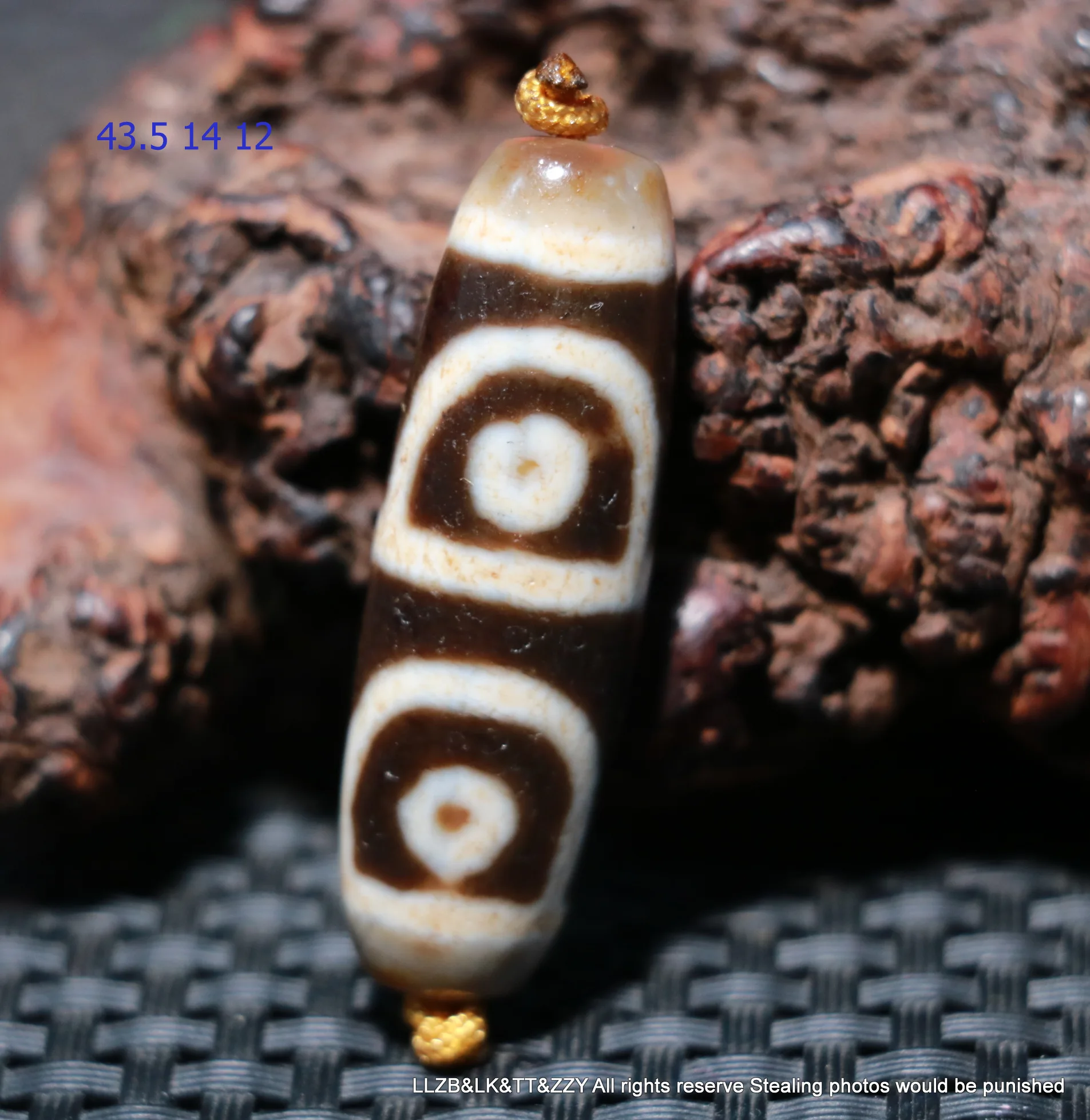 Collectible LKbrother Sauces Magic Power Tibetan Old Agate Unique Pattern Lotus Heart 4 Eyed Dzi bead Amulet UPD0708A11
Collectible LKbrother Sauces Magic Power Tibetan Old Agate Unique Pattern Lotus Heart 4 Eyed Dzi bead Amulet UPD0708A11