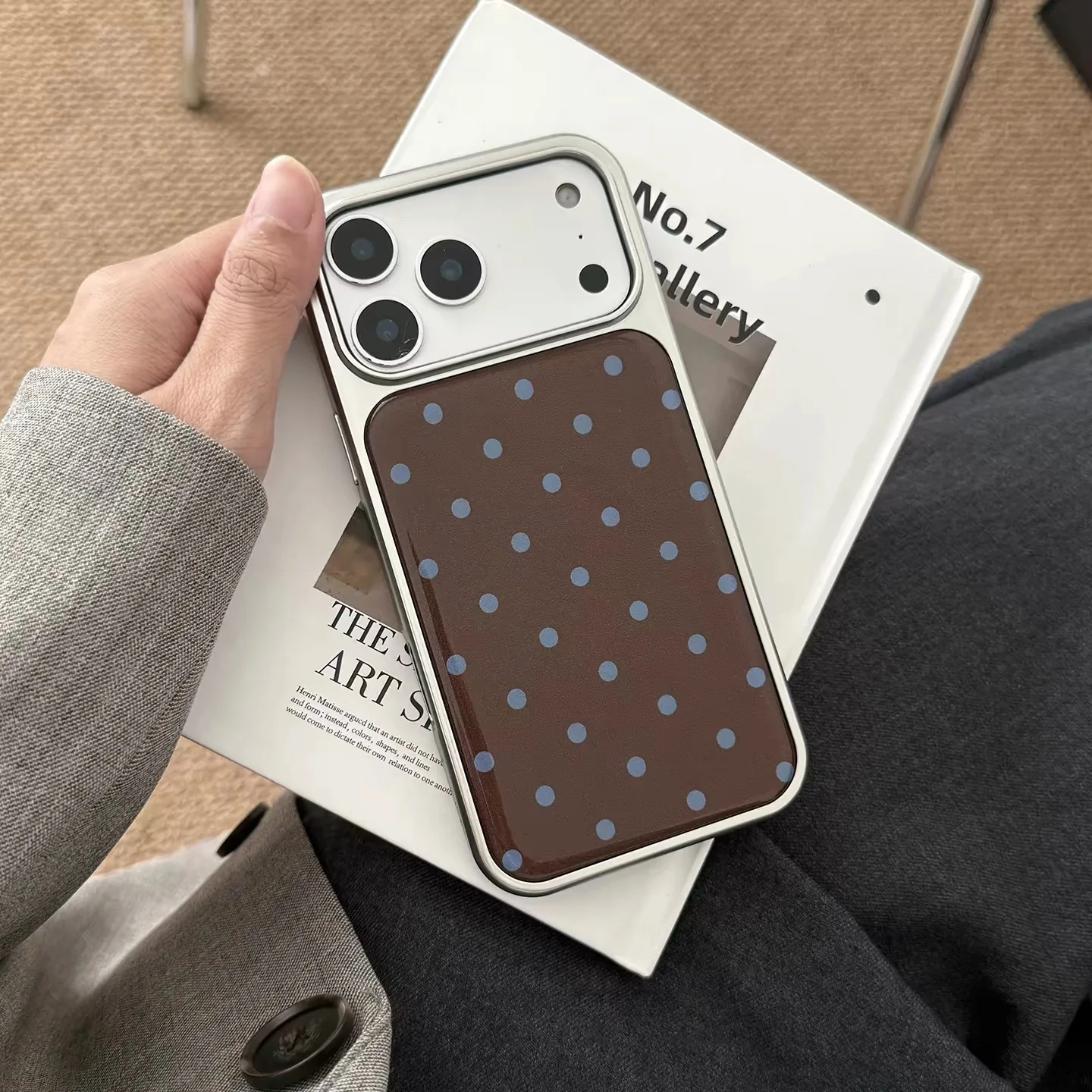 INS Brown Polka Dots Phone Case for iPhone 17 16 15 14 13 12 11 Air Pro Max Plus Luxury Clear Soft Back Cover
INS Brown Polka Dots Phone Case for iPhone 17 16 15 14 13 12 11 Air Pro Max Plus Luxury Clear Soft Back Cover