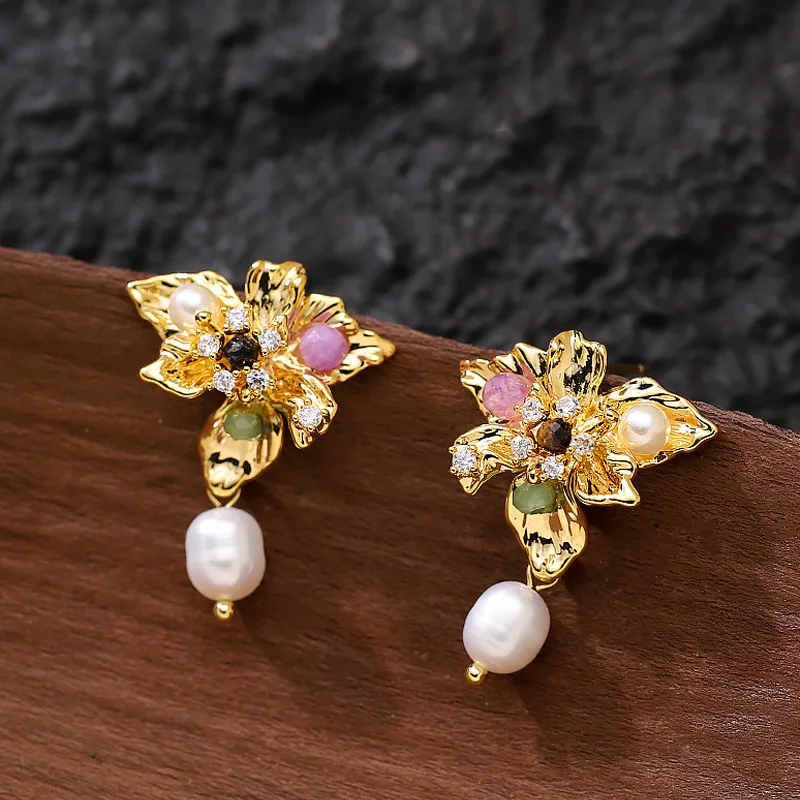 Fashionable, delicate, sweet, fresh, metal petal pearl earrings, niche light luxury, simple, high-end commuter earrings
Fashionable, delicate, sweet, fresh, metal petal pearl earrings, niche light luxury, simple, high-end commuter earrings