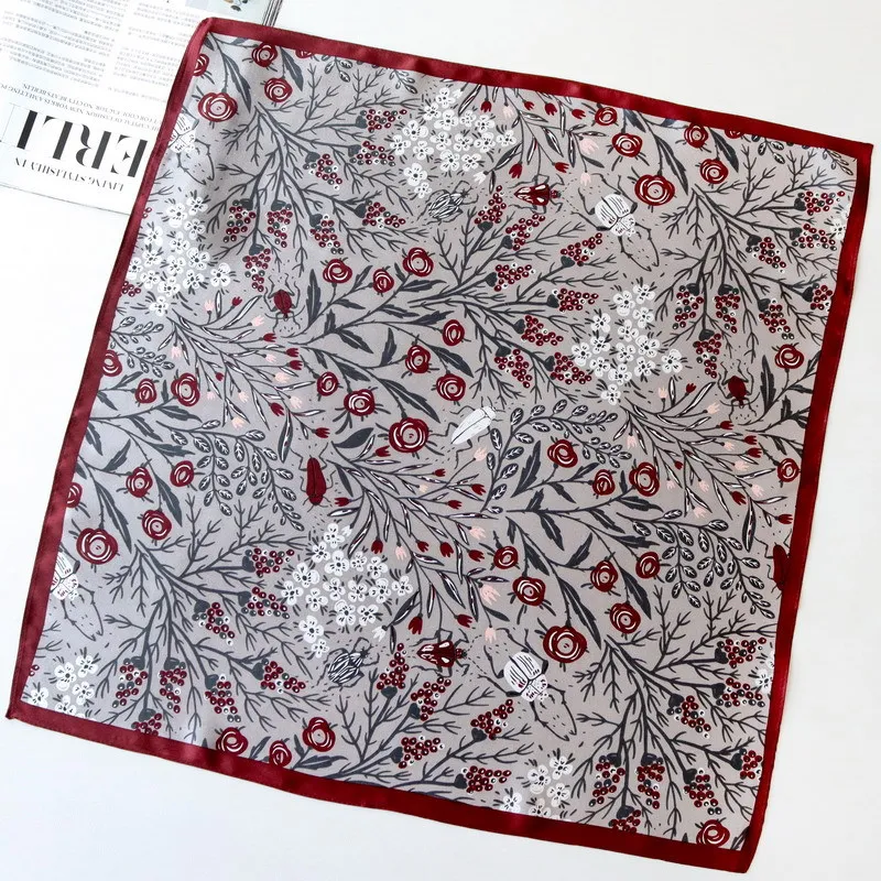 53CM 53CM Silk Scarf 12MM Women Square Head Bandanas 53 Silk Shawl Hair Neck Hand Accessories Women Foulard Femme
53CM 53CM Silk Scarf 12MM Women Square Head Bandanas 53 Silk Shawl Hair Neck Hand Accessories Women Foulard Femme