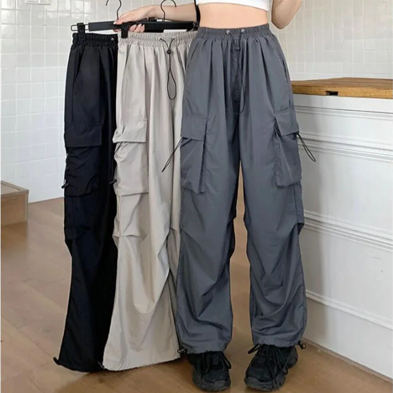 Women High Waist Cargo Pants Solid Color Summer Wide Leg Straight Trousers Hip Hop Streetwear Big Pockets Drawstring Sweatpants
Women High Waist Cargo Pants Solid Color Summer Wide Leg Straight Trousers Hip Hop Streetwear Big Pockets Drawstring Sweatpants