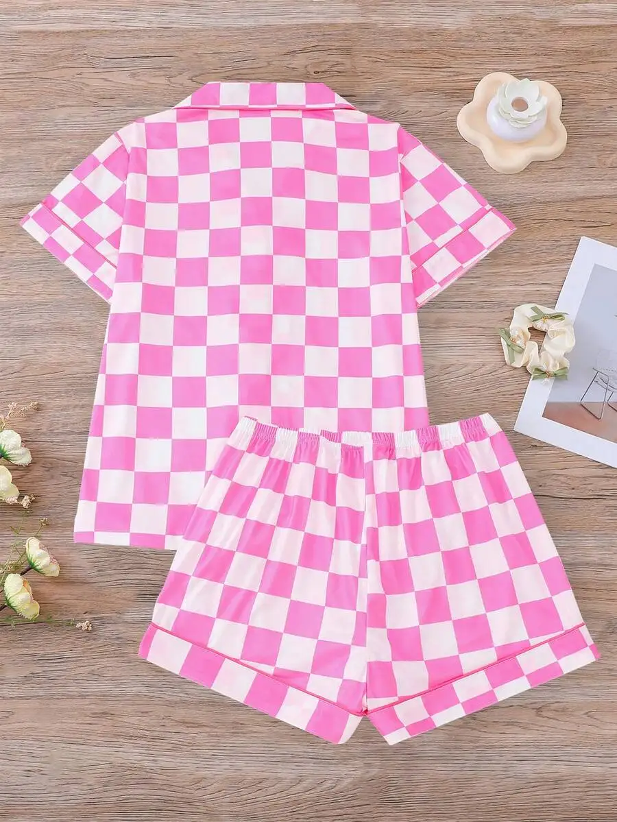 2pcs Checkered Print Women Pajama Set Short Sleeve Collared Top Elastic Waist Shorts
2pcs Checkered Print Women Pajama Set Short Sleeve Collared Top Elastic Waist Shorts