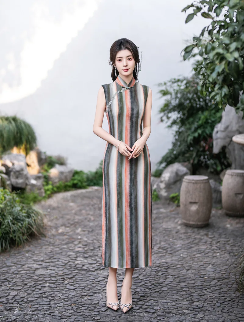 Vintage Gradient Striped Print Sleeveless Cheongsam Dresses Chinese Style Dress For Women Summer Long Qipao
Vintage Gradient Striped Print Sleeveless Cheongsam Dresses Chinese Style Dress For Women Summer Long Qipao