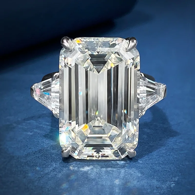 925 Silver 30ct High Carbon Diamond 13 * 20 White G Color Ring Luxury European and American Style Wholesale
925 Silver 30ct High Carbon Diamond 13 * 20 White G Color Ring Luxury European and American Style Wholesale