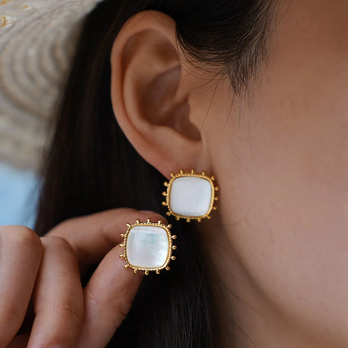 Exquisite Geometry Design Stainless Steel Shell Earrings 18K Gold Plated Waterproof Jewelry For Daily Vacation Seaside Etc
Exquisite Geometry Design Stainless Steel Shell Earrings 18K Gold Plated Waterproof Jewelry For Daily Vacation Seaside Etc