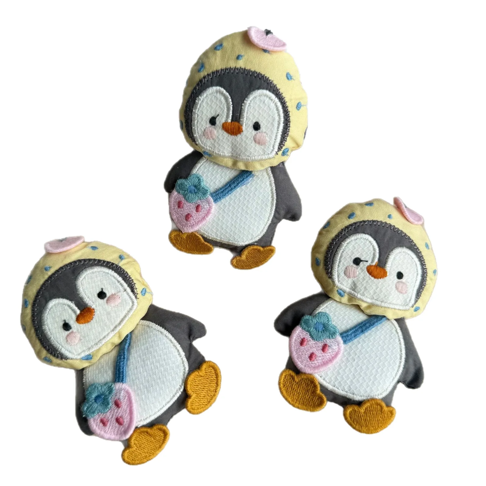 Handmade Strawberry Penguin Plush Charm 3D Cartoon Fabric Toy for DIY Hat Scarf Bag Decoration Soft Adorable
Handmade Strawberry Penguin Plush Charm 3D Cartoon Fabric Toy for DIY Hat Scarf Bag Decoration Soft Adorable